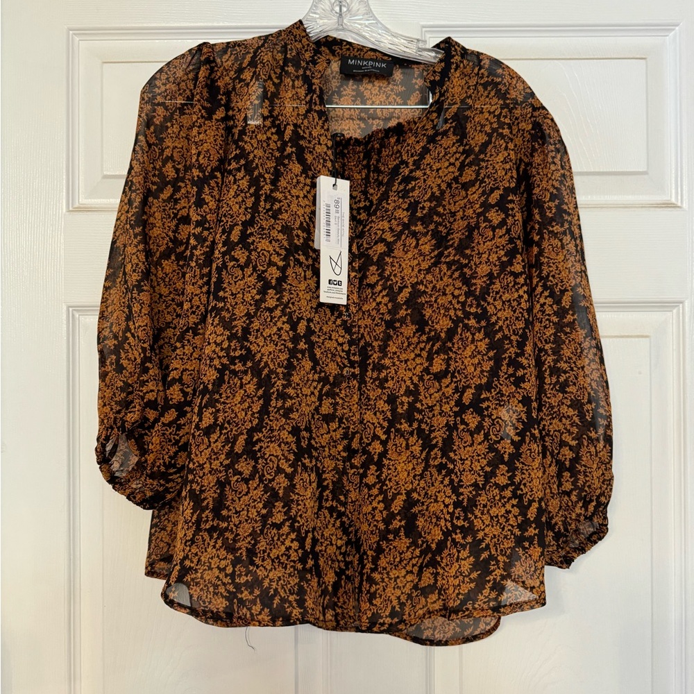 Blouse and skirt set